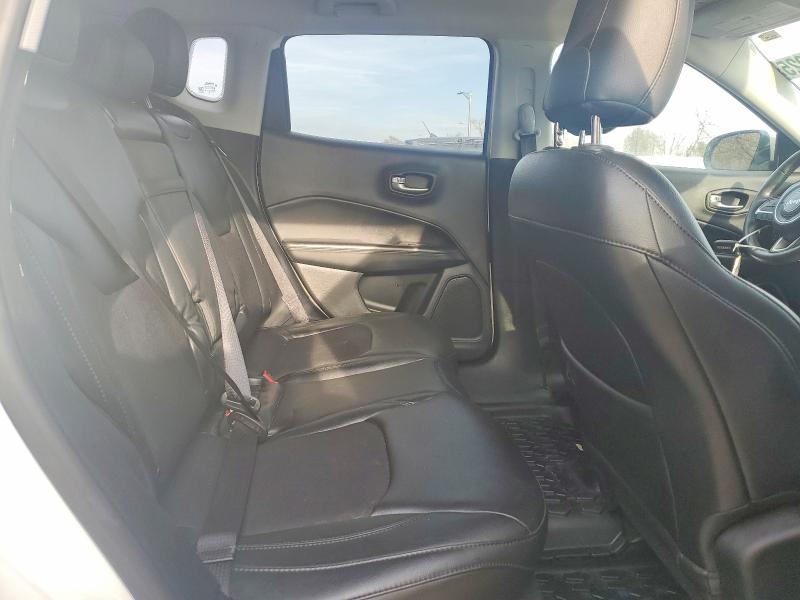 Фото 11 с аукциона – 2018 JEEP COMPASS LA с VIN 3C4NJDBB3JT301567