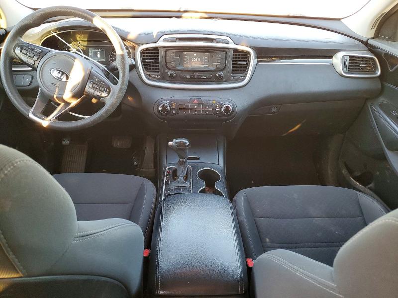 Photo 8 from auction – 2017 KIA SORENTO with VIN 5XYPG4A55HG320254