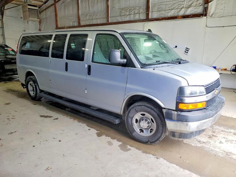 Photo 4 from auction – 2019 CHEVROLET EXPRESS G3 with VIN 1GAZGPFG3K1241735