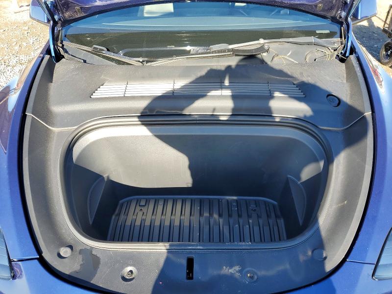 Photo 11 from auction – 2022 TESLA MODEL Y with VIN 7SAYGDEF1NF558633