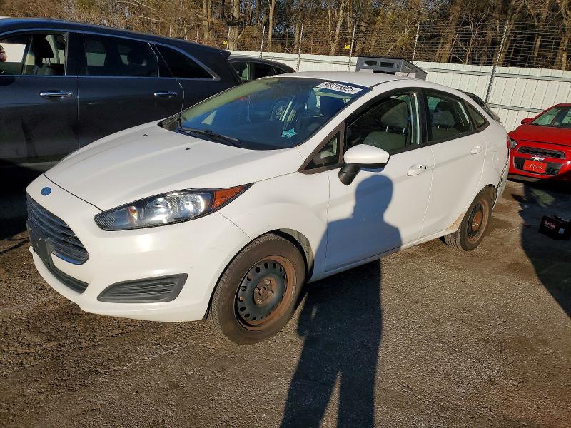 FORD FIESTA S 2015 with VIN 3FADP4AJ1FM107484 - Photo from auction