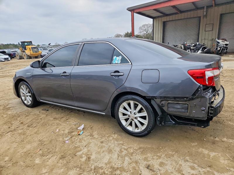 Photo 2 from auction – 2012 TOYOTA CAMRY with VIN 4T1BD1FK0CU049235