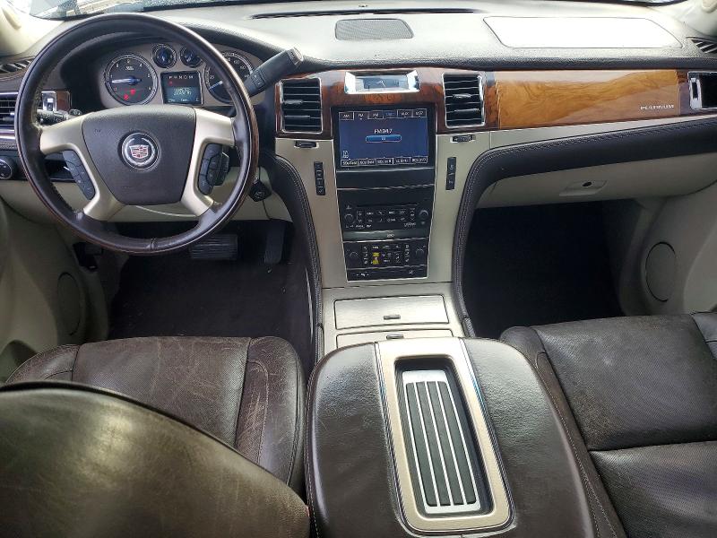 Фото 8 с аукциона – 2014 CADILLAC ESCALADE P с VIN 1GYS4DEF9ER240789