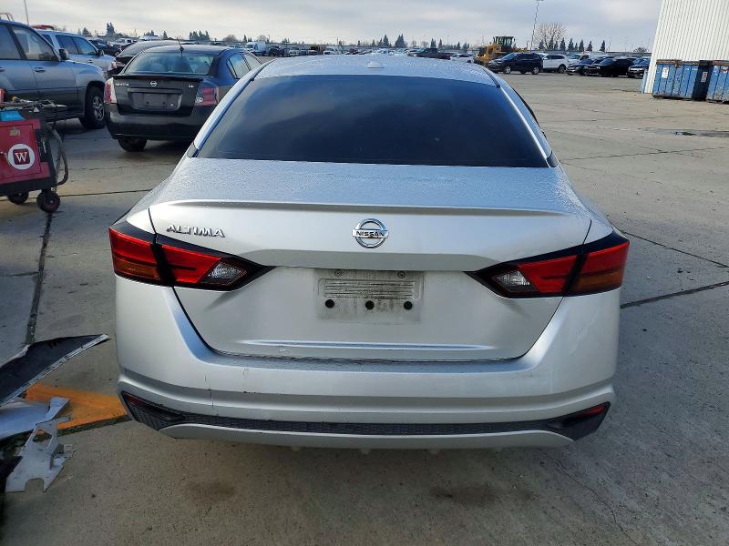 Photo 6 from auction – 2019 NISSAN ALTIMA with VIN 1N4BL4BV0KC207933
