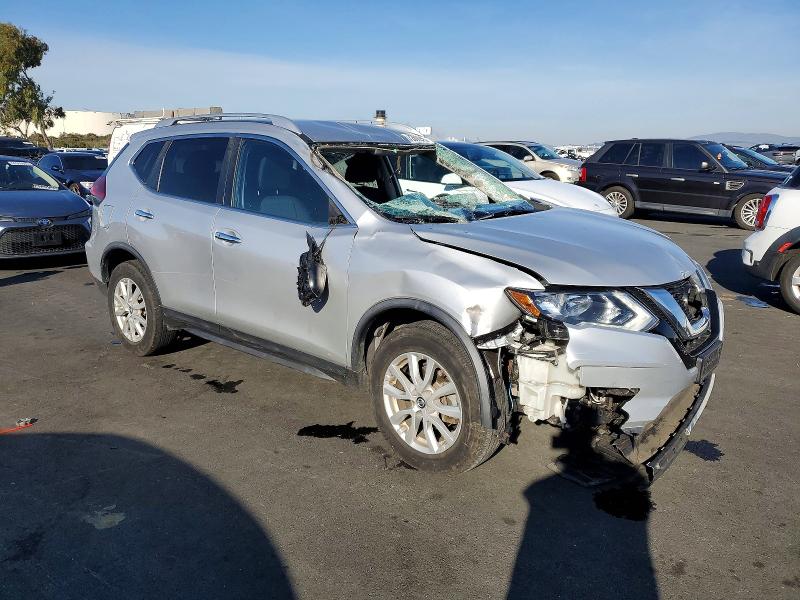 Photo 4 from auction – 2019 NISSAN ROGUE S with VIN KNMAT2MV0KP543789