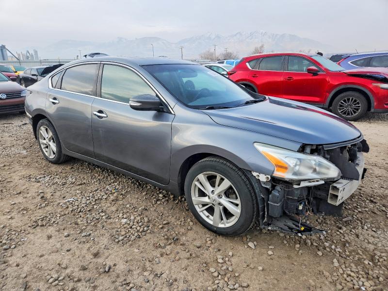 Photo 4 from auction – 2014 NISSAN ALTIMA 2.5 with VIN 1N4AL3AP0EN247463