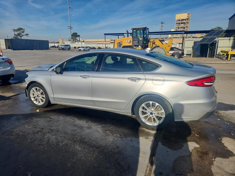 Photo 2 from auction – 2019 FORD FUSION SE with VIN 3FA6P0HD6KR246640
