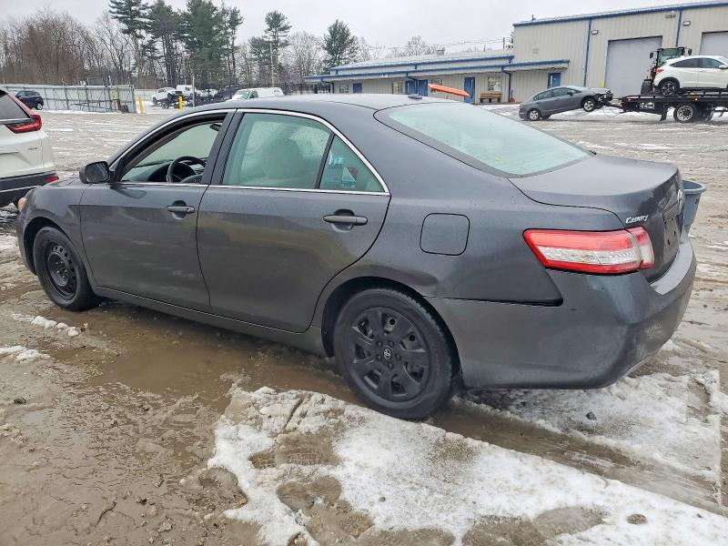 Photo 2 from auction – 2011 TOYOTA CAMRY with VIN 4T1BF3EK6BU120234