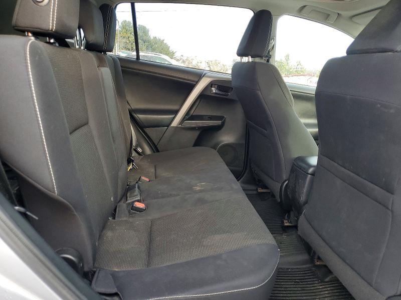 Photo 11 from auction – 2017 TOYOTA RAV4 XLE with VIN 2T3RFREV7HW668478