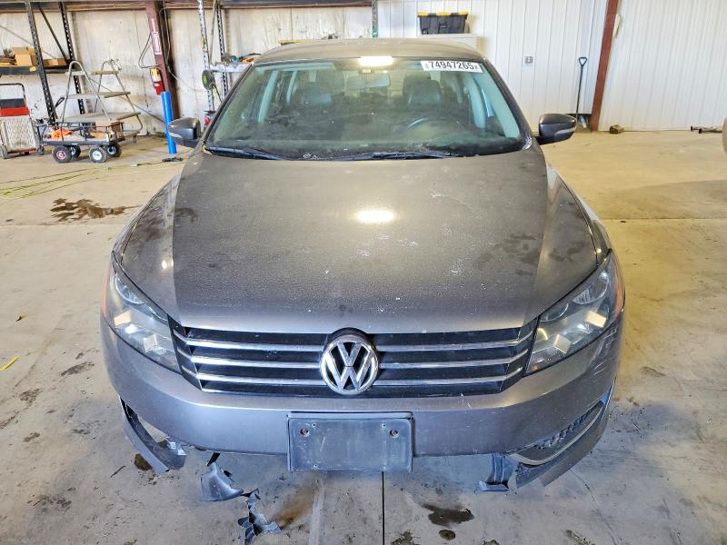 Photo 5 from auction – 2014 VOLKSWAGEN PASSAT S with VIN 1VWAT7A30EC069948