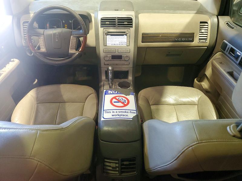 Фото 8 с аукциона – 2007 LINCOLN MKX с VIN 2LMDU68CX7BJ32733