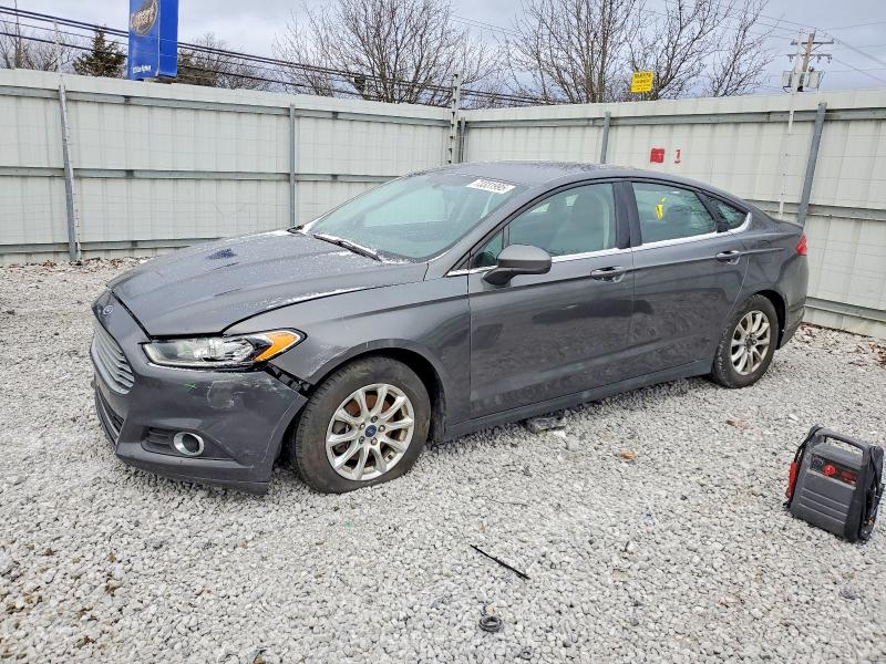 FORD FUSION S 2016 with VIN 3FA6P0G75GR379604 - Photo from auction