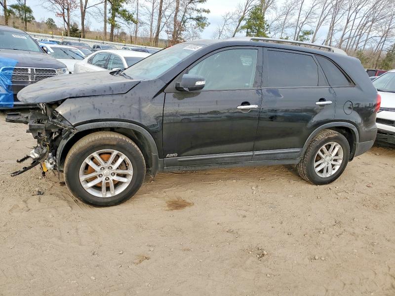 KIA SORENTO LX 2015 with VIN 5XYKTDA75FG582876 - Photo from auction