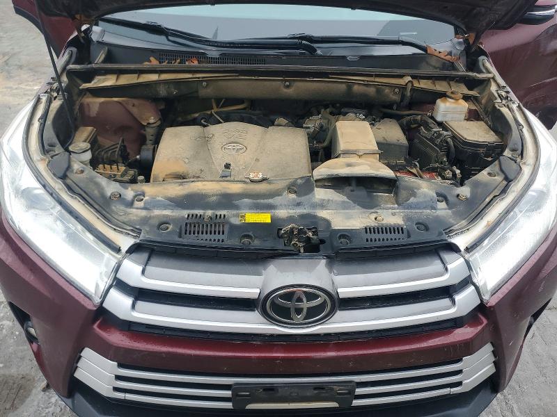 Photo 12 from auction – 2019 TOYOTA HIGHLANDER with VIN 5TDJZRFH1KS997229