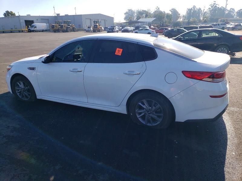 Photo 2 from auction – 2019 KIA OPTIMA LX with VIN 5XXGT4L37KG339648
