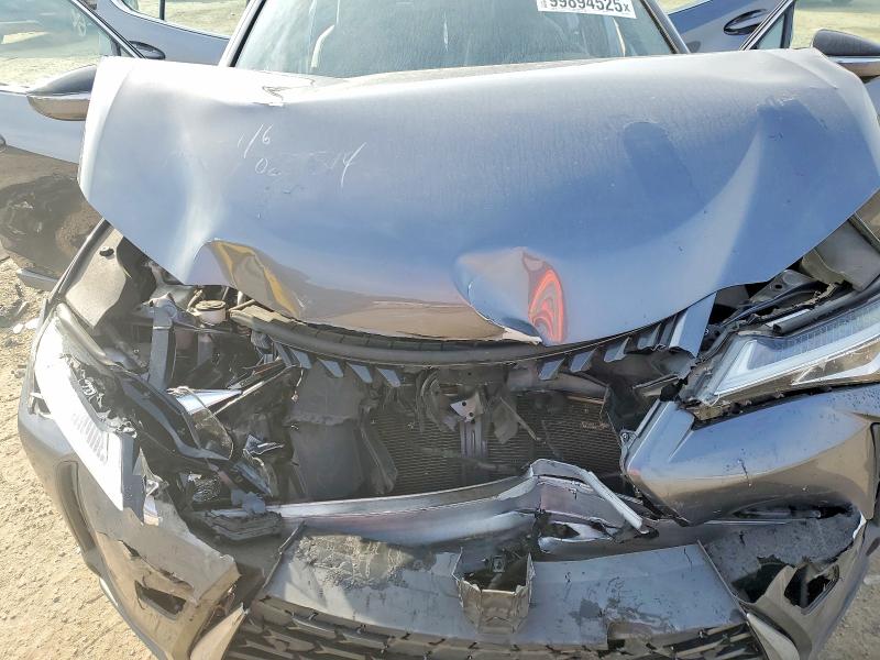 Photo 12 from auction – 2020 LEXUS UX 200 with VIN JTHP3JBH5L2023814