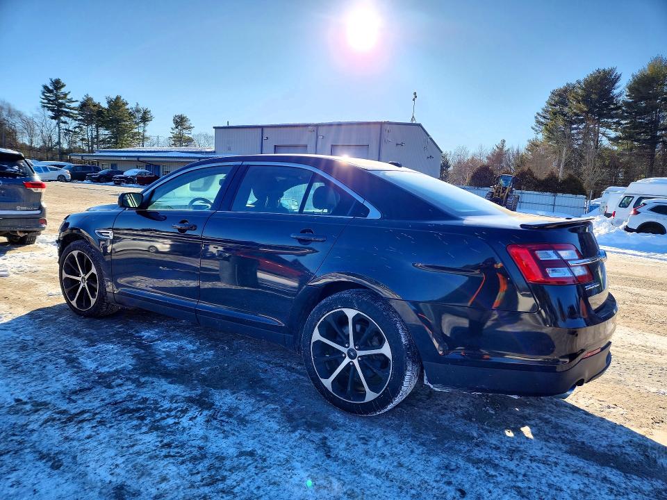 Photo 2 from auction – 2015 FORD TAURUS with VIN 1FAHP2H86FG182295