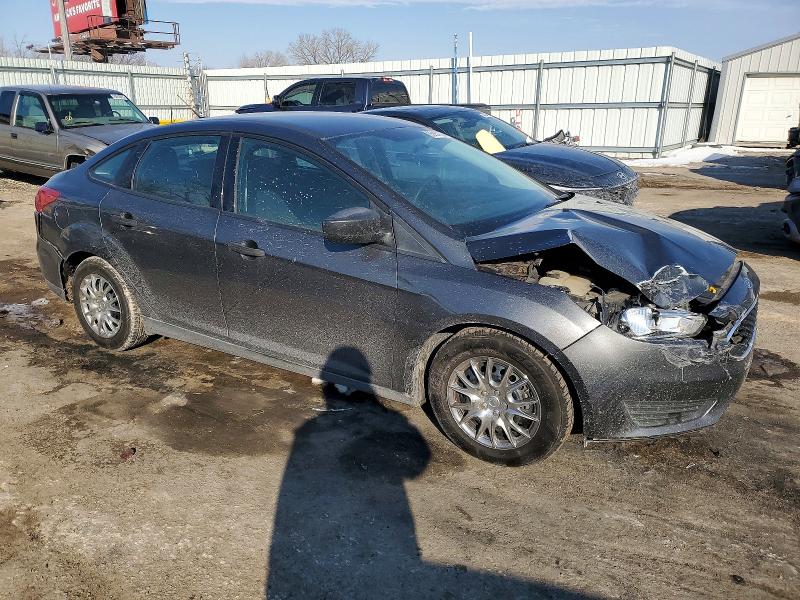 Photo 4 from auction – 2017 FORD FOCUS with VIN 1FADP3E25HL337563