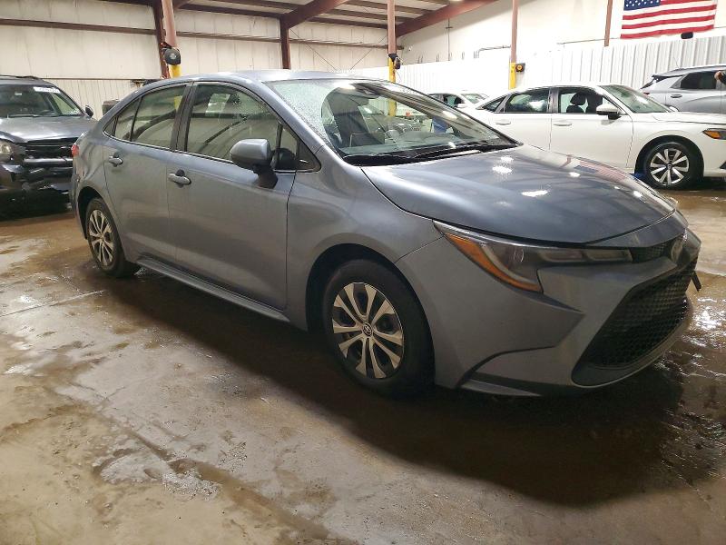 Photo 4 from auction – 2021 TOYOTA COROLLA LE with VIN JTDEAMDE1MJ017907