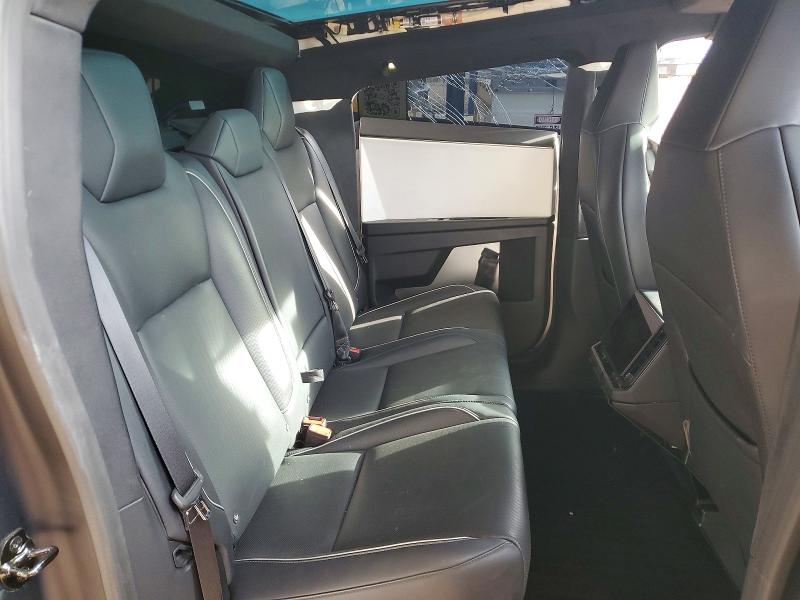 Фото 10 с аукциона – 2024 TESLA CYBERTRUCK с VIN 7G2CEHED2RA032014