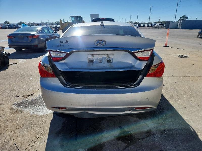 Photo 6 from auction – 2011 HYUNDAI SONATA SE with VIN 5NPEC4AC0BH233394