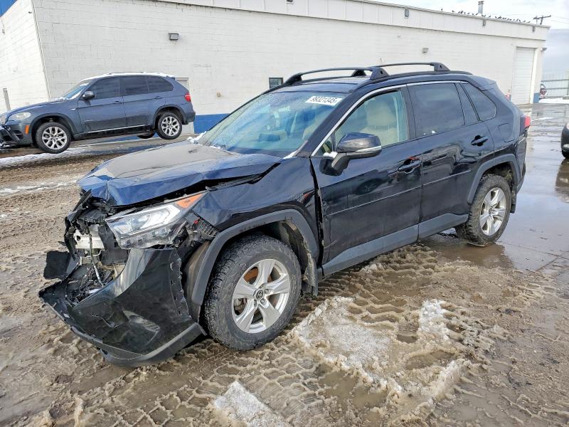 TOYOTA RAV4 XLE 2021 with VIN 2T3P1RFV7MC206017 - Photo from auction
