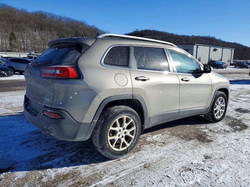 Photo 3 from auction – 2017 JEEP CHEROKEE L with VIN 1C4PJMCB3HW529516