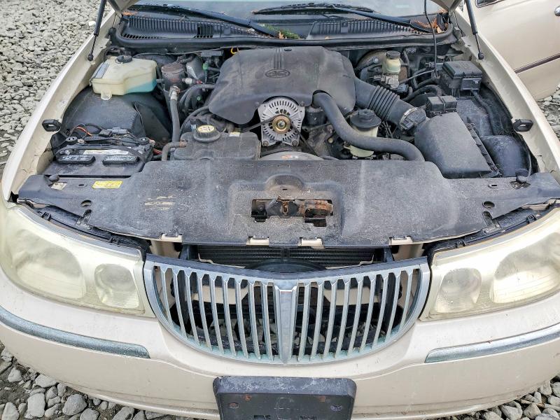 Photo 11 from auction – 2001 LINCOLN TOWN CAR with VIN 1LNHM83W31Y719666
