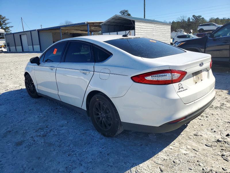 Photo 2 from auction – 2015 FORD FUSION S with VIN 3FA6P0G70FR289050