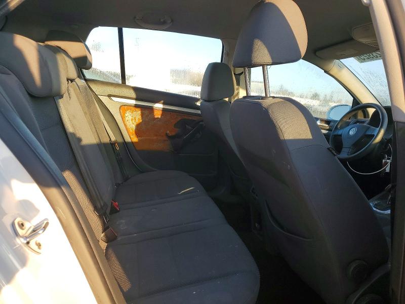 Photo 10 from auction – 2009 VOLKSWAGEN RABBIT with VIN WVWDB71K99W123956