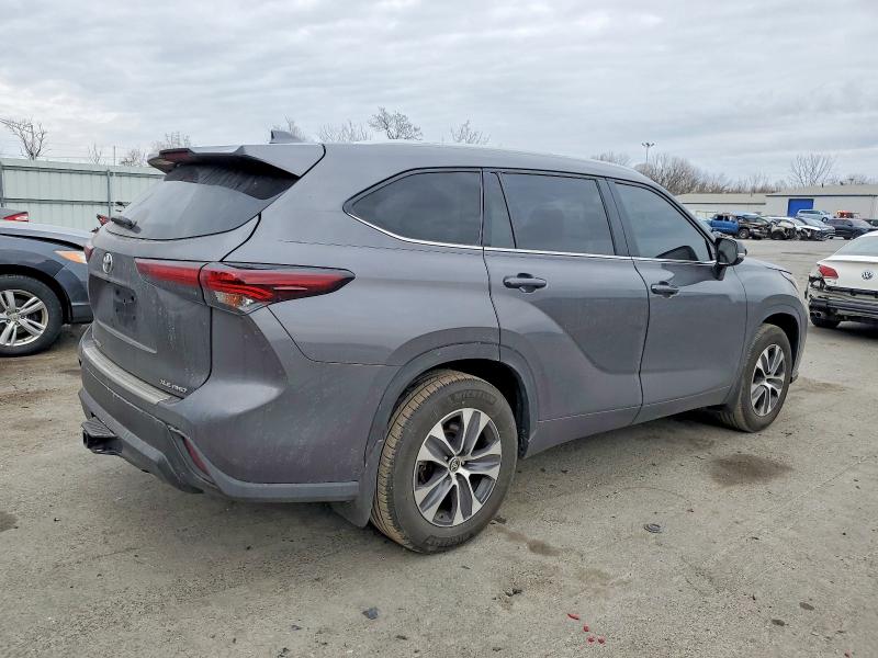 Photo 3 from auction – 2024 TOYOTA HIGHLANDER with VIN 5TDKDRBH7RS572536
