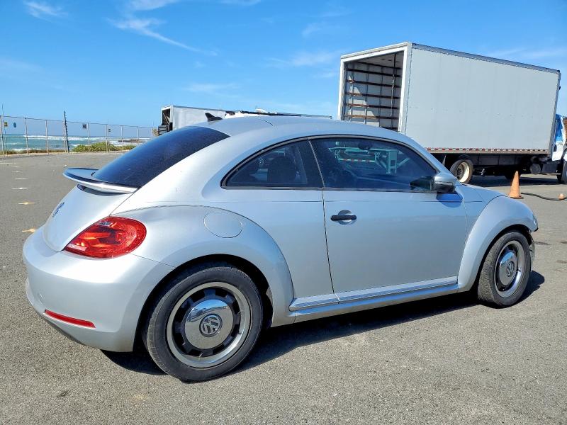 Photo 3 from auction – 2015 VOLKSWAGEN BEETLE with VIN 3VWF17AT0FM607141