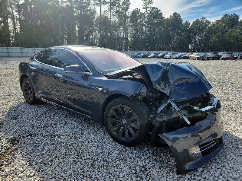 Photo 4 from auction – 2017 TESLA MODEL S with VIN 5YJSA1E25HF229194