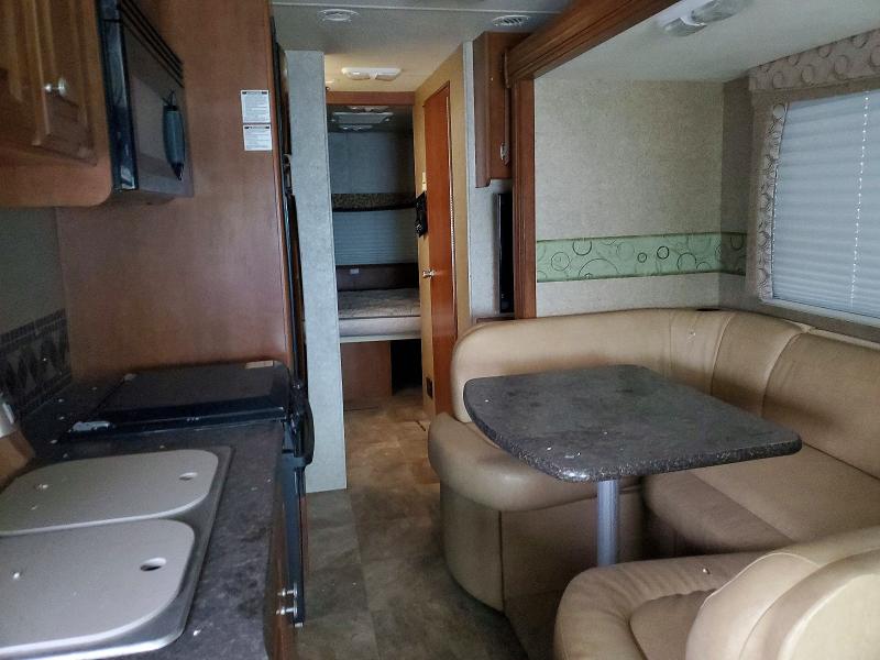 Photo 6 from auction – 2013 DAYB MOTORHOME with VIN 1F66F5DY6D0A04634