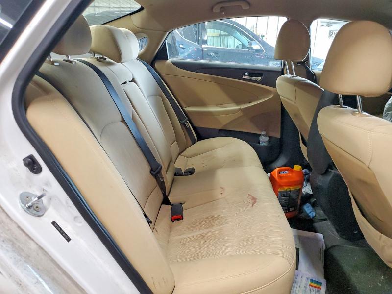 Photo 10 from auction – 2012 HYUNDAI SONATA with VIN 5NPEB4AC3CH469767