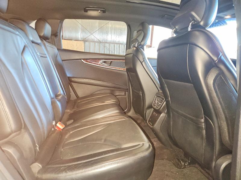 Photo 10 from auction – 2016 LINCOLN MKX RESERV with VIN 2LMTJ8LR3GBL67132