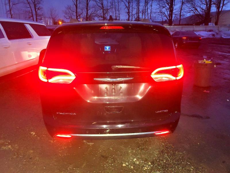 Photo 6 from auction – 2017 CHRYSLER PACIFICA L with VIN 2C4RC1GG8HR754322