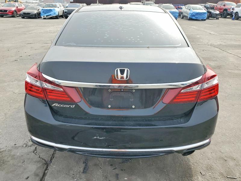 Photo 6 from auction – 2016 HONDA ACCORD with VIN 1HGCR2F04GA247159