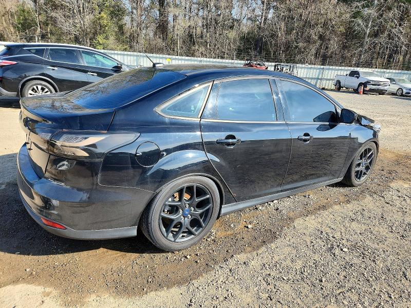 Photo 3 from auction – 2016 FORD FOCUS with VIN 1FADP3F29GL393065