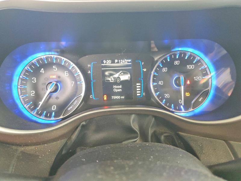 Photo 9 from auction – 2018 CHRYSLER PACIFICA with VIN 2C4RC1FG4JR118049