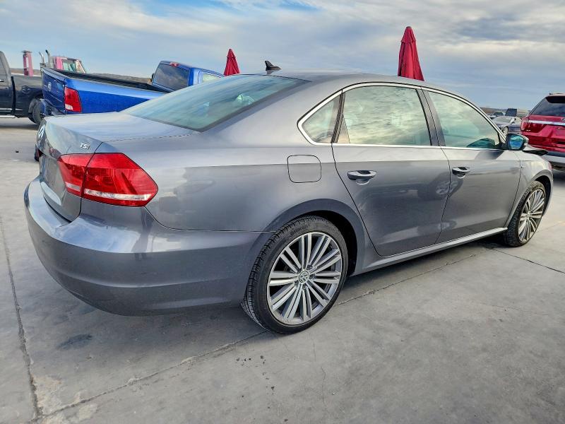 Photo 3 from auction – 2015 VOLKSWAGEN PASSAT with VIN 1VWAS7A39FC096506