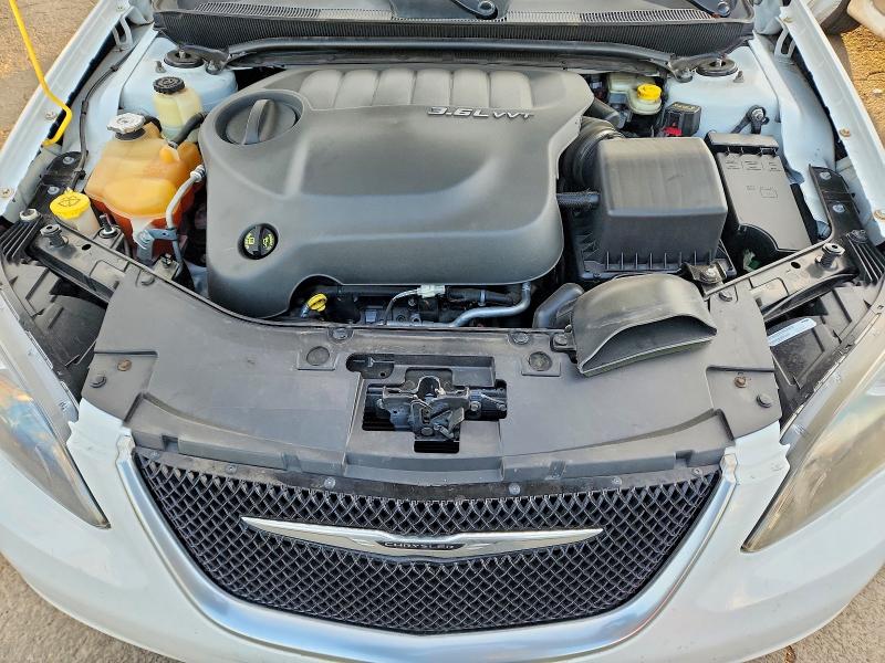 Photo 11 from auction – 2014 CHRYSLER 200 LIMITE with VIN 1C3CCBCG6EN191897