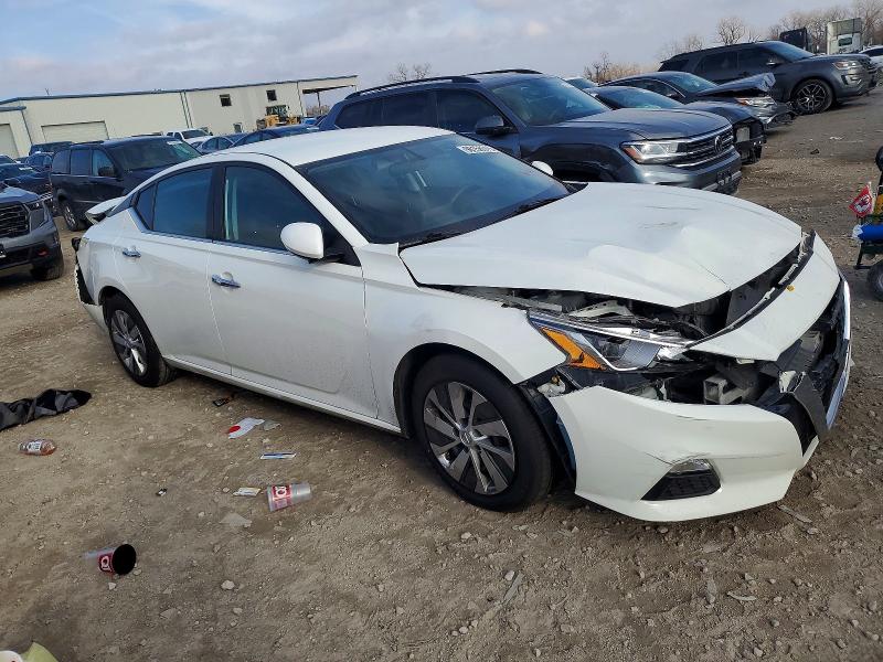 Photo 4 from auction – 2020 NISSAN ALTIMA S with VIN 1N4BL4BV7LC208319
