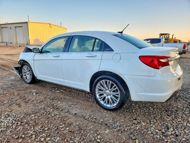 Photo 2 from auction – 2012 CHRYSLER 200 LIMITE with VIN 1C3CCBCG6CN308035