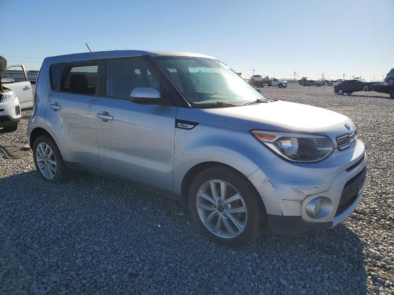 Photo 4 from auction – 2018 KIA SOUL with VIN KNDJP3A5XJ7509114
