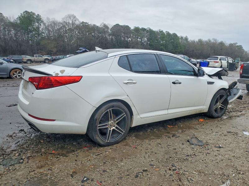 Photo 3 from auction – 2012 KIA OPTIMA LX with VIN 5XXGM4A72CG056790