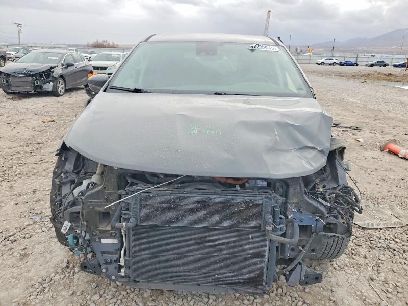Photo 5 from auction – 2022 CHRYSLER PACIFICA H with VIN 2C4RC1L77NR129864