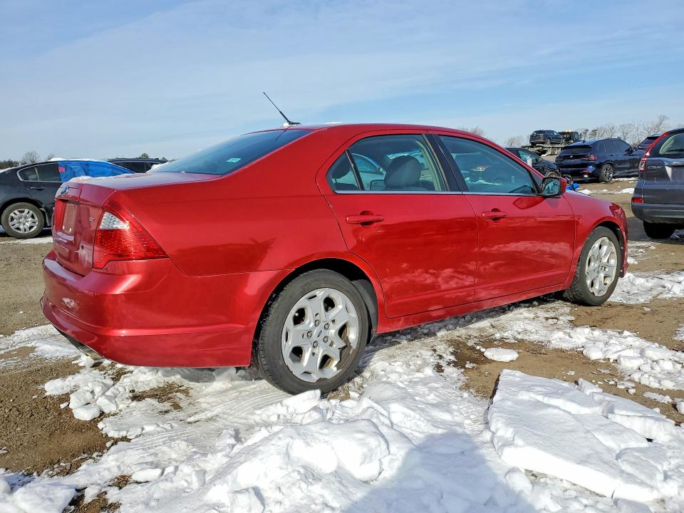 Photo 3 from auction – 2011 FORD FUSION SE with VIN 3FAHP0HA4BR222755