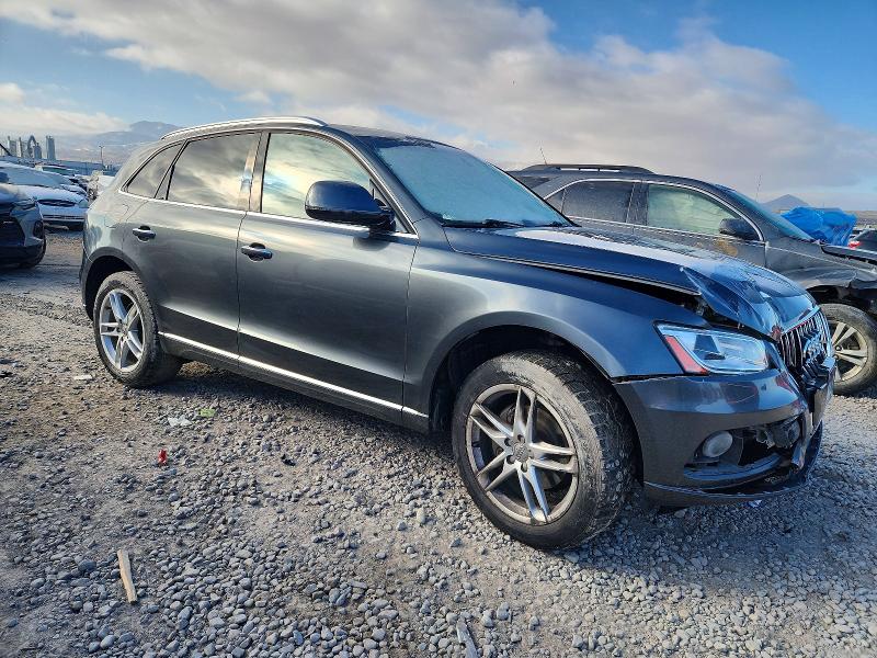 Photo 4 from auction – 2017 AUDI Q5 with VIN WA1C2AFP0HA000940