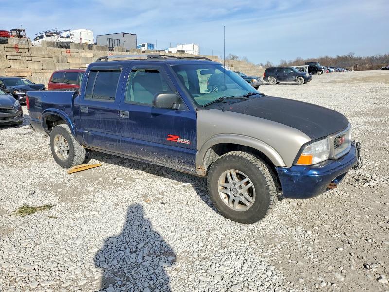 Photo 4 from auction – 2004 GMC SONOMA with VIN 1GTDT13X64K136828